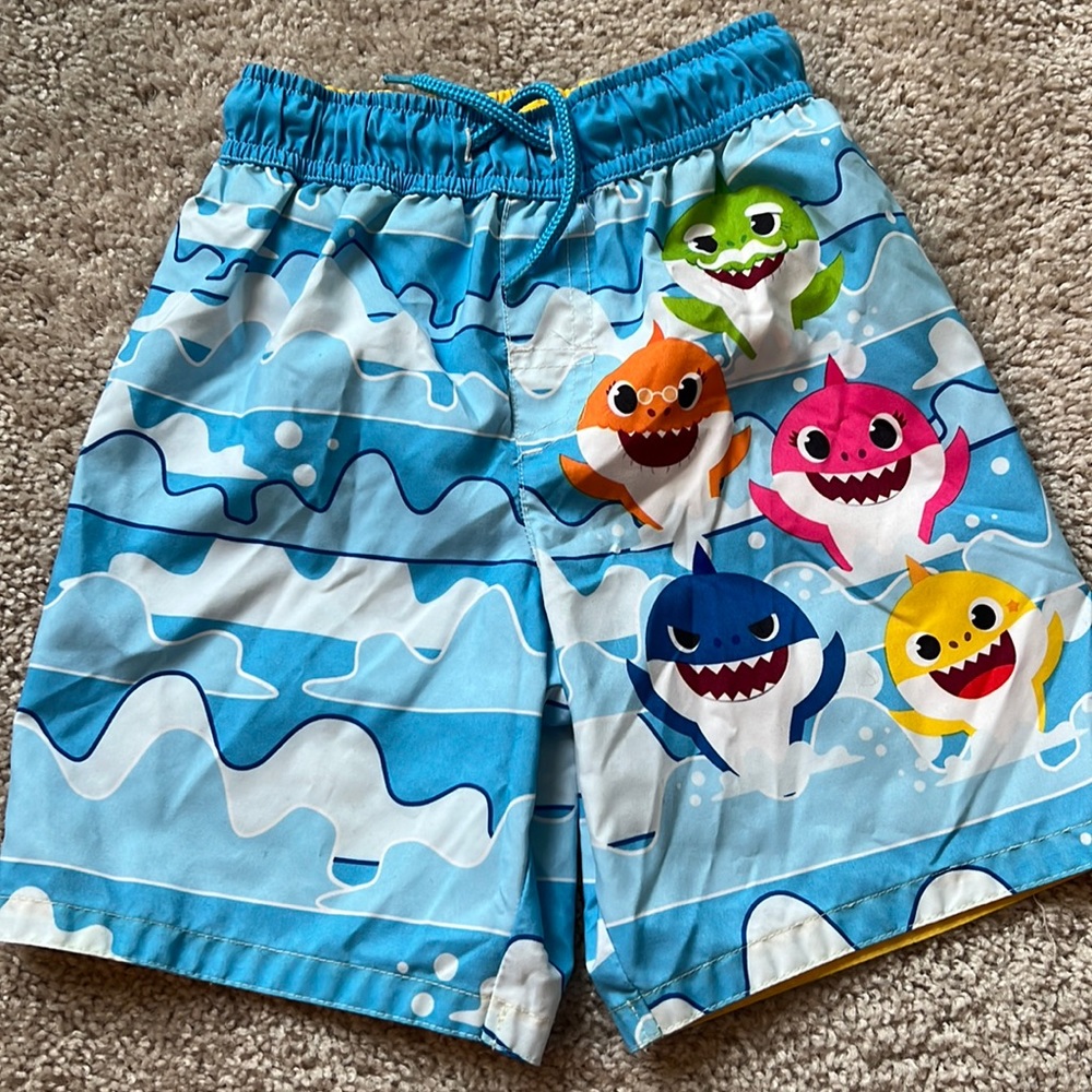 Nickelodeon/ Pinkfong Baby Shark boys swim trunks, size 4T